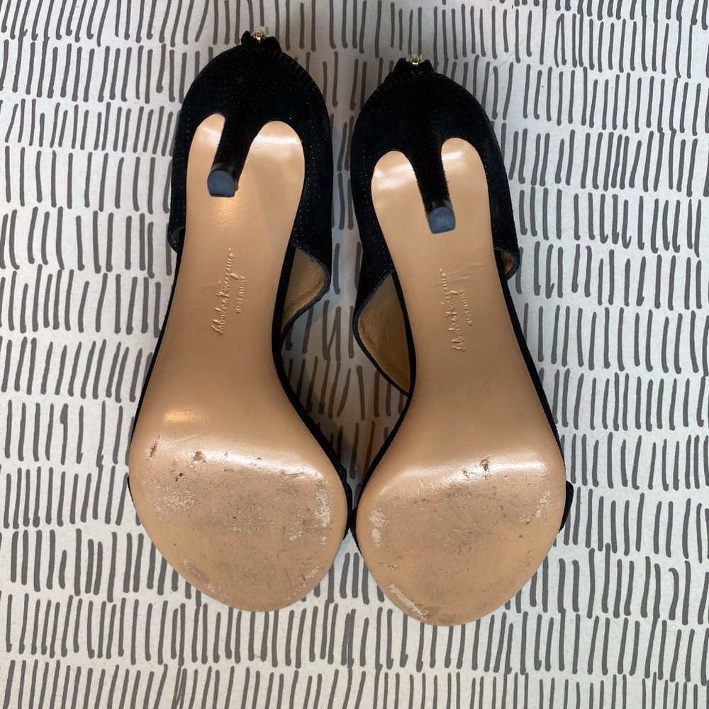 Salvatore Ferragamo Pellas Suede Bow Sandal - Picture 5 of 5